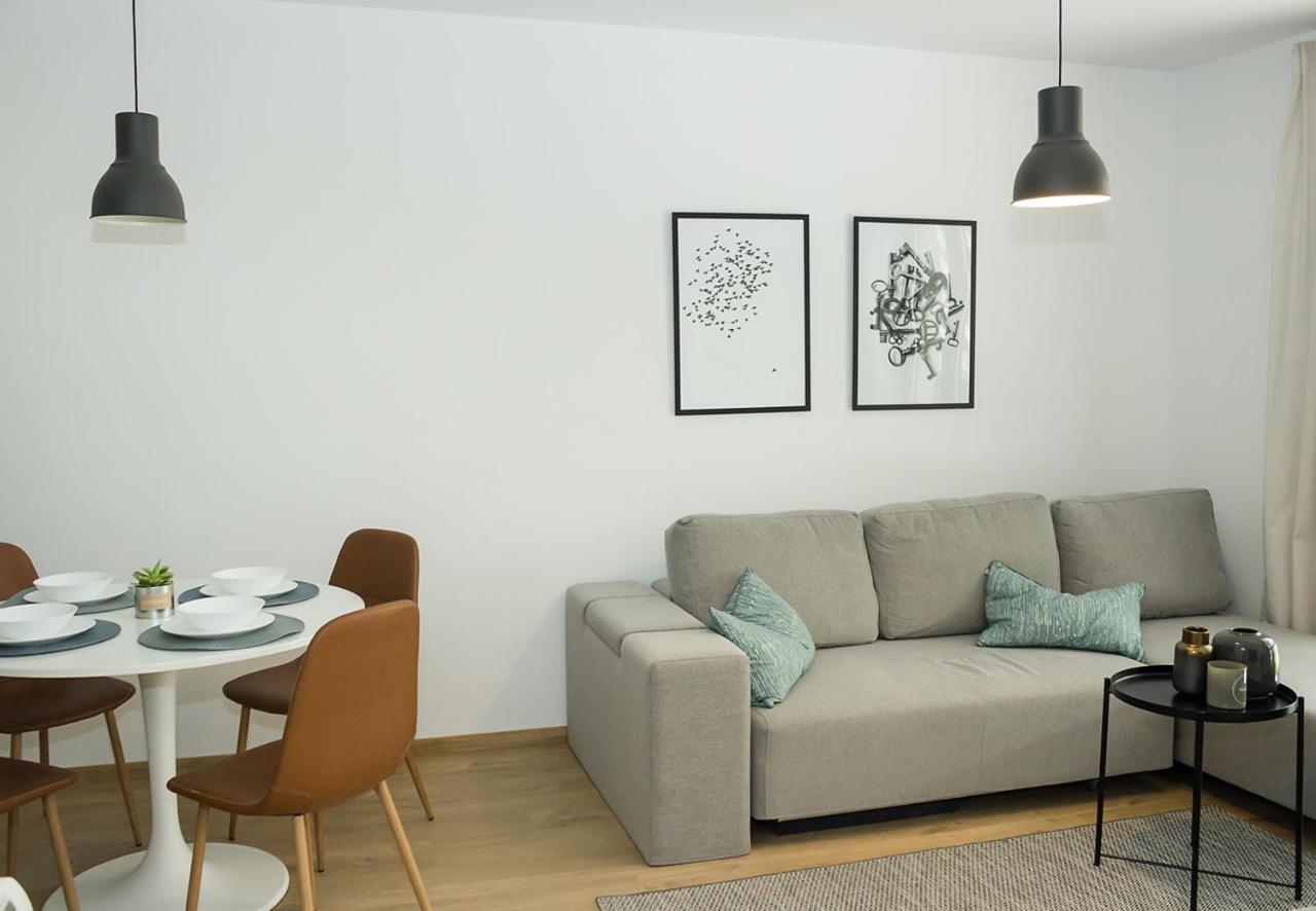 Stylish Retreat High-End Flat Varna Downtown By Flat Mаnager المظهر الخارجي الصورة
